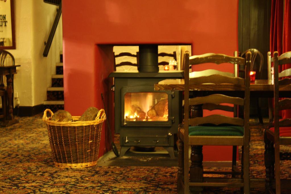Pyne Arms Bed and Breakfast Barnstaple Buitenkant foto